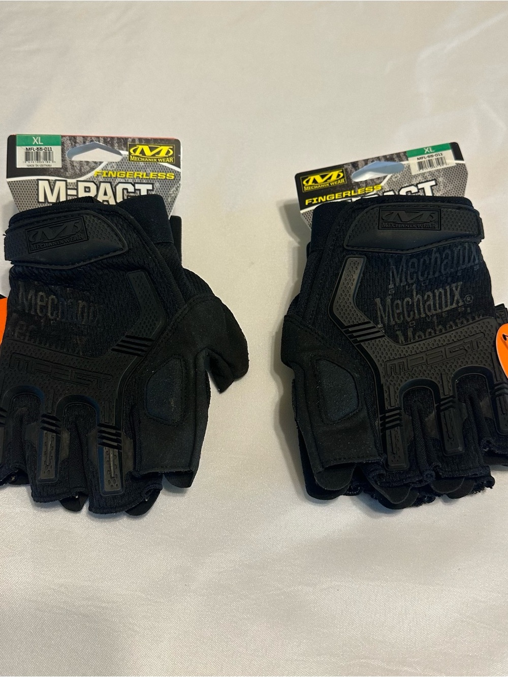 M-Pact Fingerless Gloves - Black set of 2. NWT